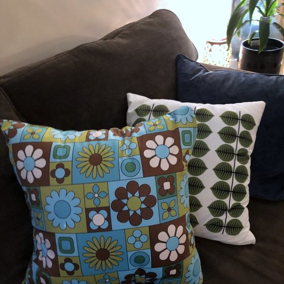 ✨ Vintage Retro Mod 1970s Blue Green Flower Power Floral Throw Pillow - Picture 4 of 8